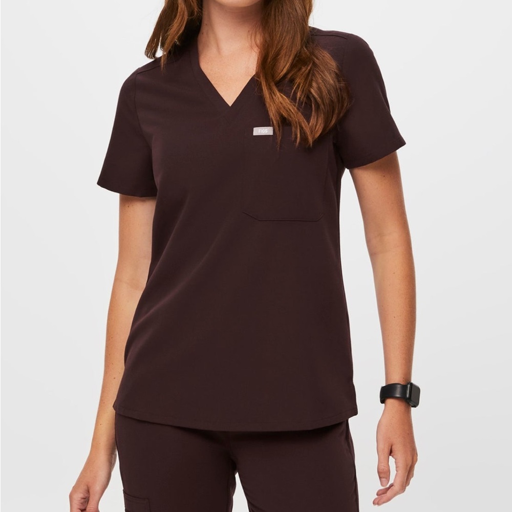 Figs women’s espresso Catarina one pocket scrub top